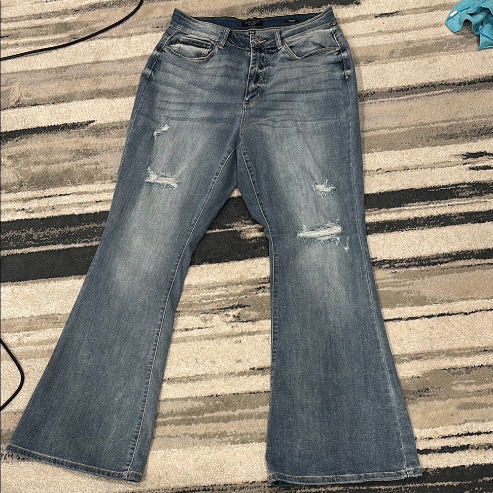 Women's Flared Blue Jeans